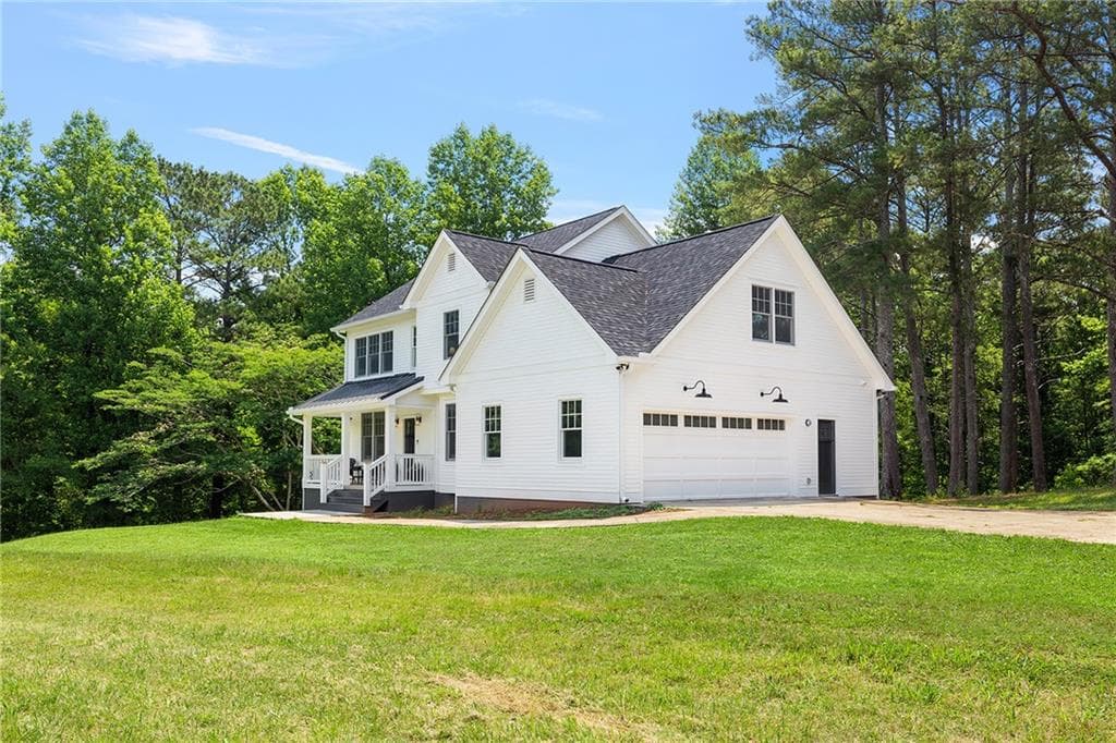 4 bedroom, 3 bathroom, 3,400 sq ft single family residence under contract at 7600 Barnes Road, Chattahoochee Hills, GA 30268 — photo 4