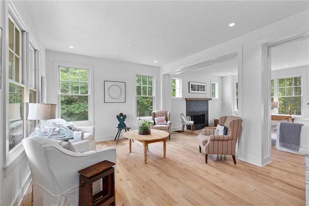 4 bedroom, 3 bathroom, 3,400 sq ft single family residence under contract at 7600 Barnes Road, Chattahoochee Hills, GA 30268 — photo 8