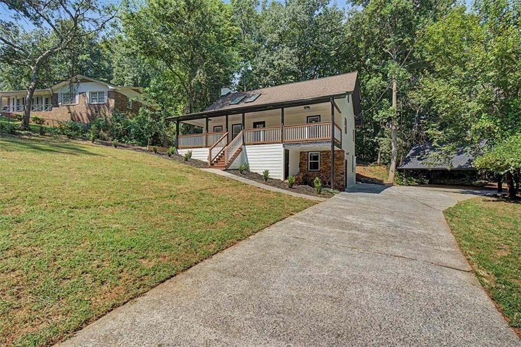 3 bedroom, 2 bathroom, 1,470 sq ft single family residence for sale at 1741 Lucy Drive, Kennesaw, GA 30152 — photo 2