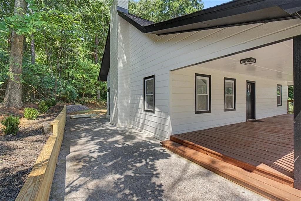 3 bedroom, 2 bathroom, 1,470 sq ft single family residence for sale at 1741 Lucy Drive, Kennesaw, GA 30152 — photo 4