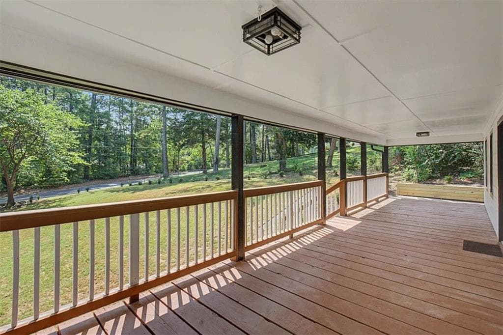 3 bedroom, 2 bathroom, 1,470 sq ft single family residence for sale at 1741 Lucy Drive, Kennesaw, GA 30152 — photo 7