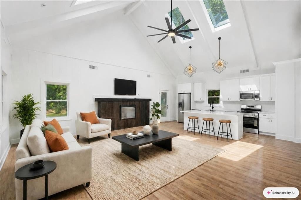 3 bedroom, 2 bathroom, 1,470 sq ft single family residence for sale at 1741 Lucy Drive, Kennesaw, GA 30152 — photo 9