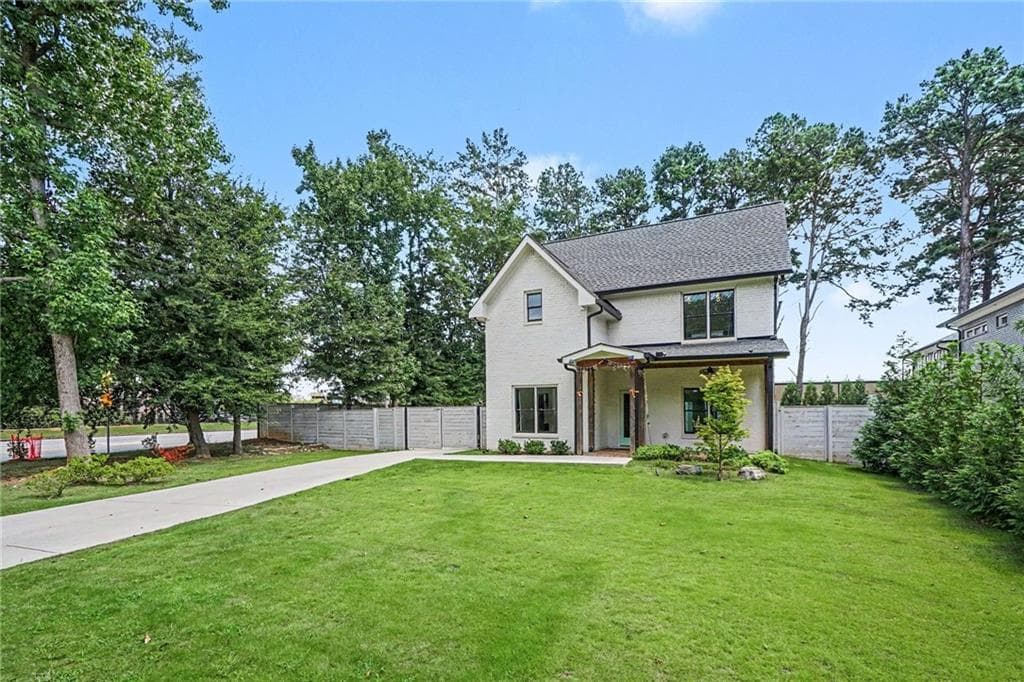 5 bedroom, 5 bathroom, 3,535 sq ft single family residence for sale at 866 Nottingham Drive, Avondale Estates, GA 30002 — photo 3