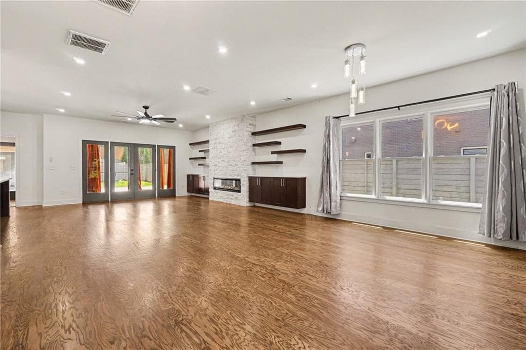 5 bedroom, 5 bathroom, 3,535 sq ft single family residence for sale at 866 Nottingham Drive, Avondale Estates, GA 30002 — photo 5