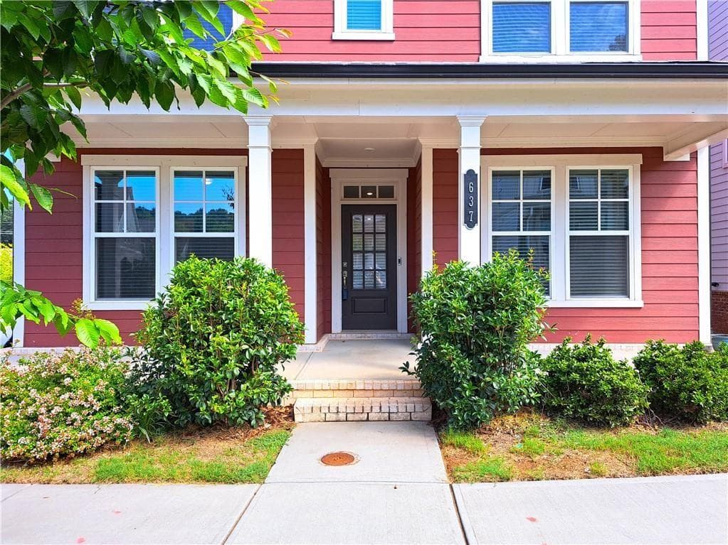 4 bedroom, 3 bathroom, 2,540 sq ft single family residence for rent at 637 Stan Hope Lane, Suwanee, GA 30024 for $3,500 a month — photo 2