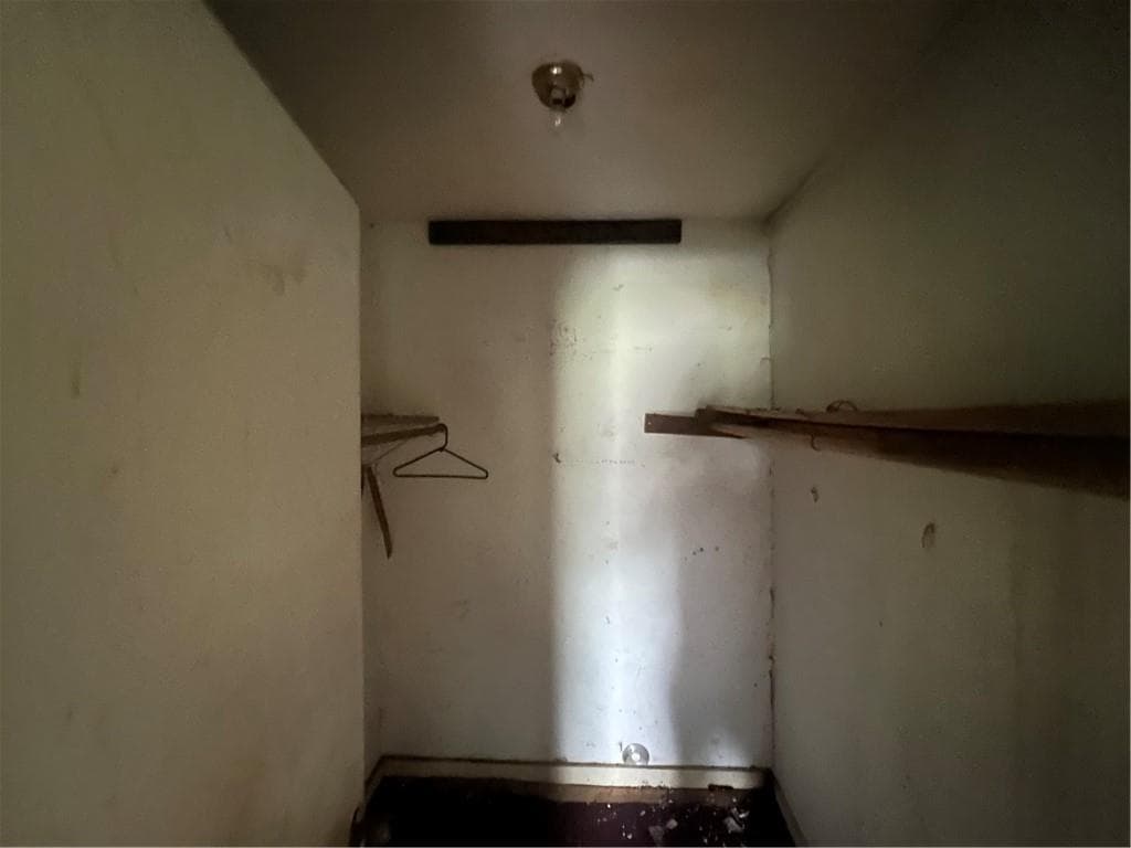 3 bedroom, 1 bathroom, 1,120 sq ft single family residence under contract at 211 W Mulberry Street, LaGrange, GA 30240 — photo 8