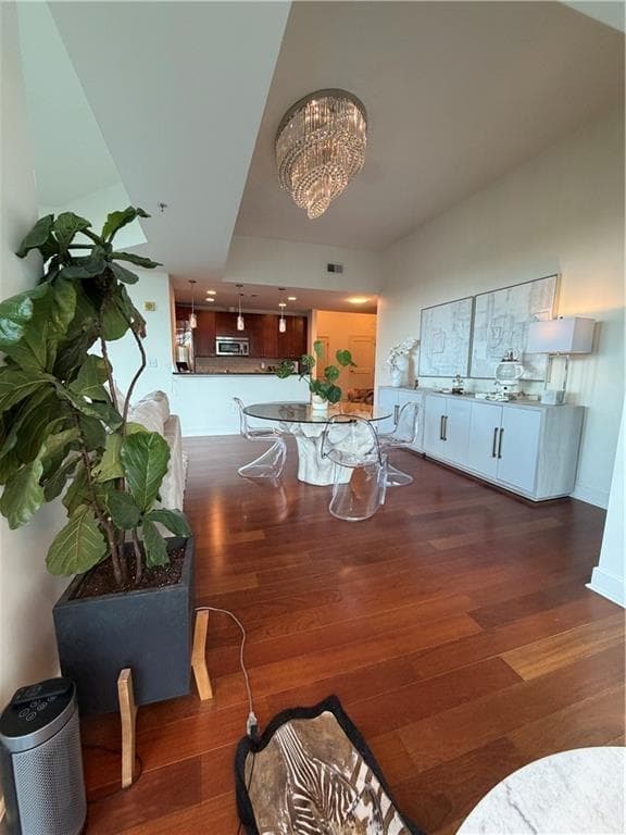 2 bedroom, 3 bathroom, 1,587 sq ft condominium for rent at 2795 Peachtree Rd NE 409, Atlanta, GA 30305 for $3,450 a month — photo 8