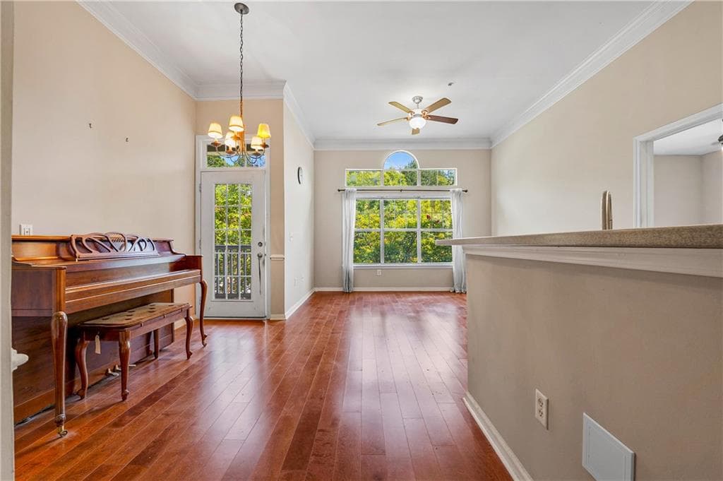 2 bedroom, 2 bathroom, 1,130 sq ft condominium for sale at 2700 Pine Tree Road 1308, Atlanta, GA 30324 — photo 4