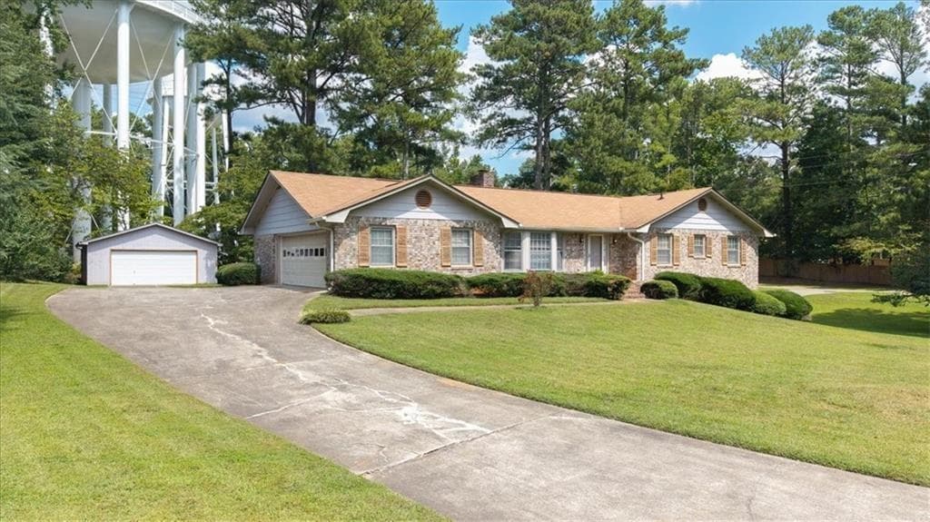 4 bedroom, 3 bathroom, 2,831 sq ft single family residence under contract at 270 Hembree Road, Roswell, GA 30075