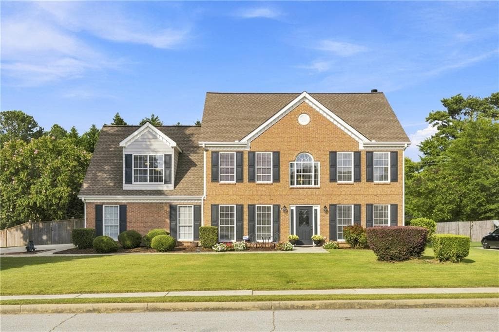 4 bedroom, 3 bathroom, 2,772 sq ft single family residence under contract at 3845 Brushy Wood Court, Loganville, GA 30052