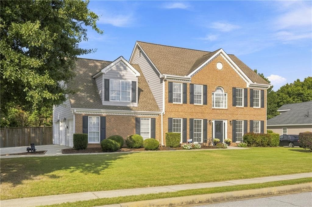 4 bedroom, 3 bathroom, 2,772 sq ft single family residence under contract at 3845 Brushy Wood Court, Loganville, GA 30052 — photo 2