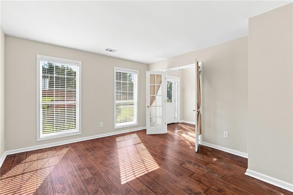 4 bedroom, 3 bathroom, 2,772 sq ft single family residence under contract at 3845 Brushy Wood Court, Loganville, GA 30052 — photo 5