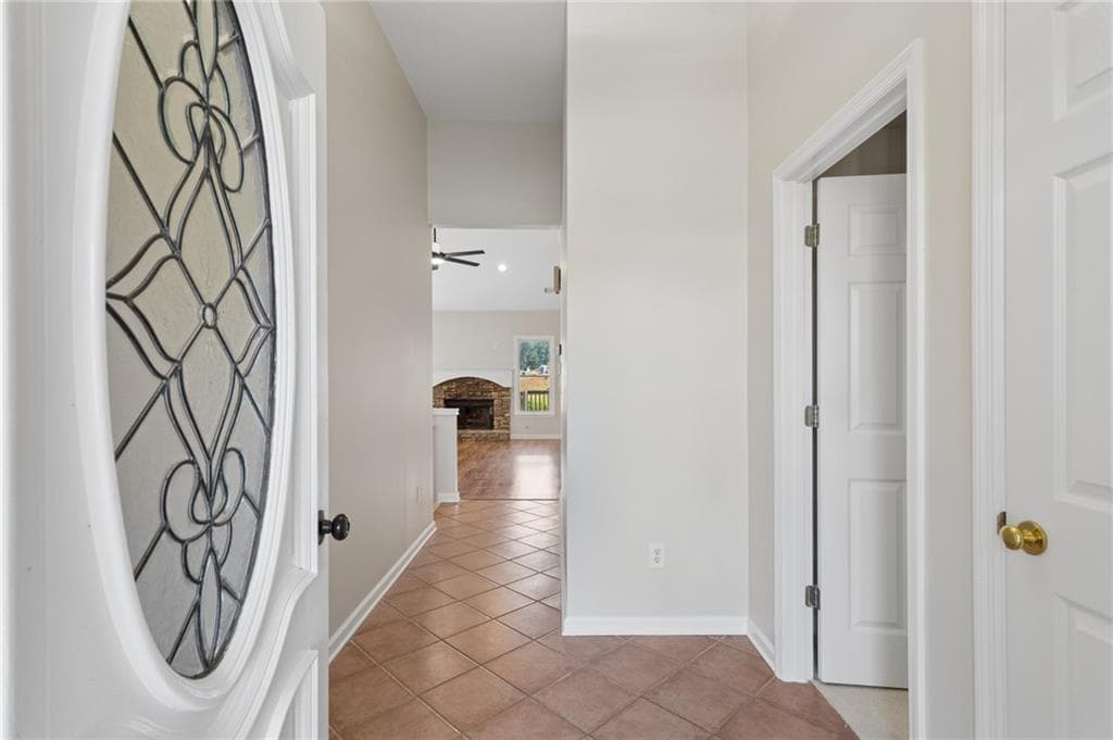 4 bedroom, 3 bathroom, 2,566 sq ft single family residence for sale at 1433 Rosewood Creek Drive, Marietta, GA 30066 — photo 3