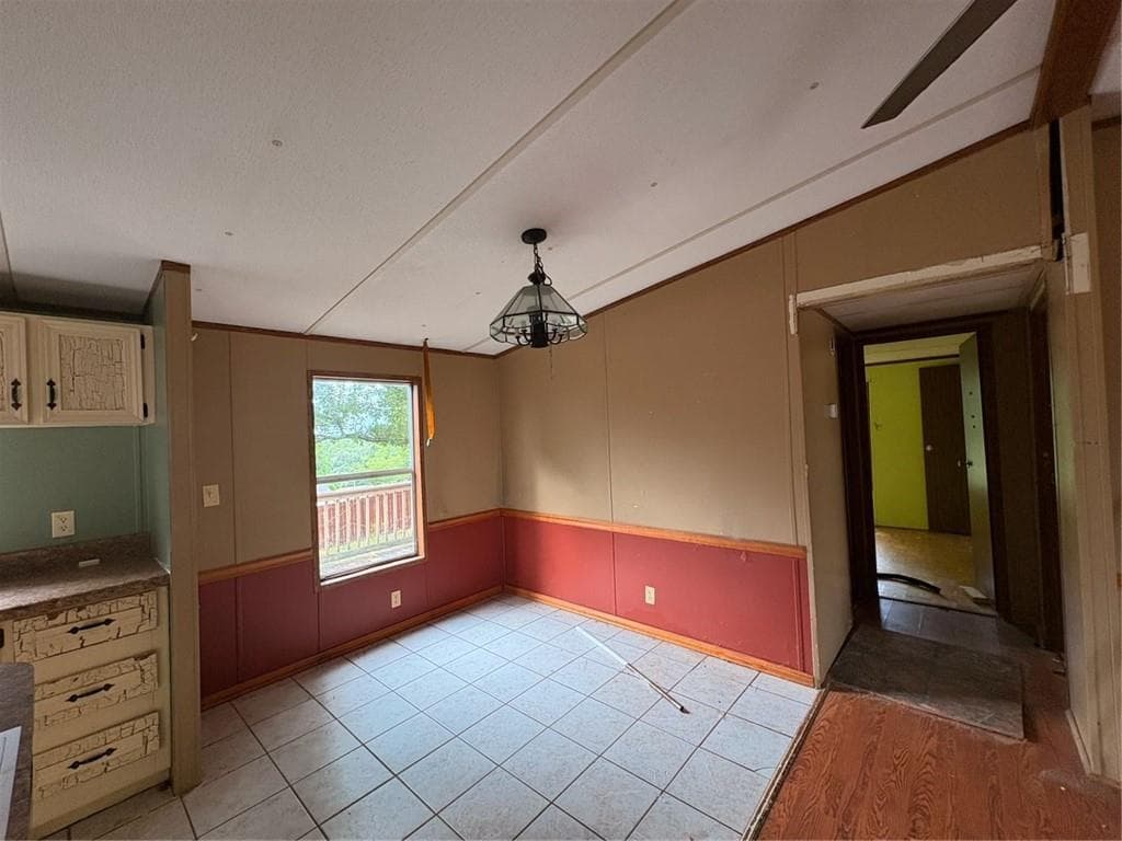 3 bedroom, 2 bathroom, 1,248 sq ft single family residence for sale at 71 Elm Street, Blue Ridge, GA 30513 — photo 7