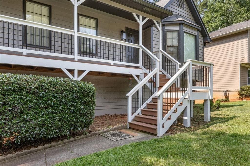 3 bedroom, 4 bathroom, 2,092 sq ft single family residence for sale at 1798 Trophy Drive, Marietta, GA 30062 — photo 3