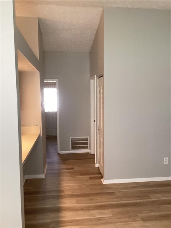 2 bedroom, 970 sq ft single family residence for rent at 10440 Plantation Bridge Drive, Johns Creek, GA 30022 for $1,700 a month — photo 7