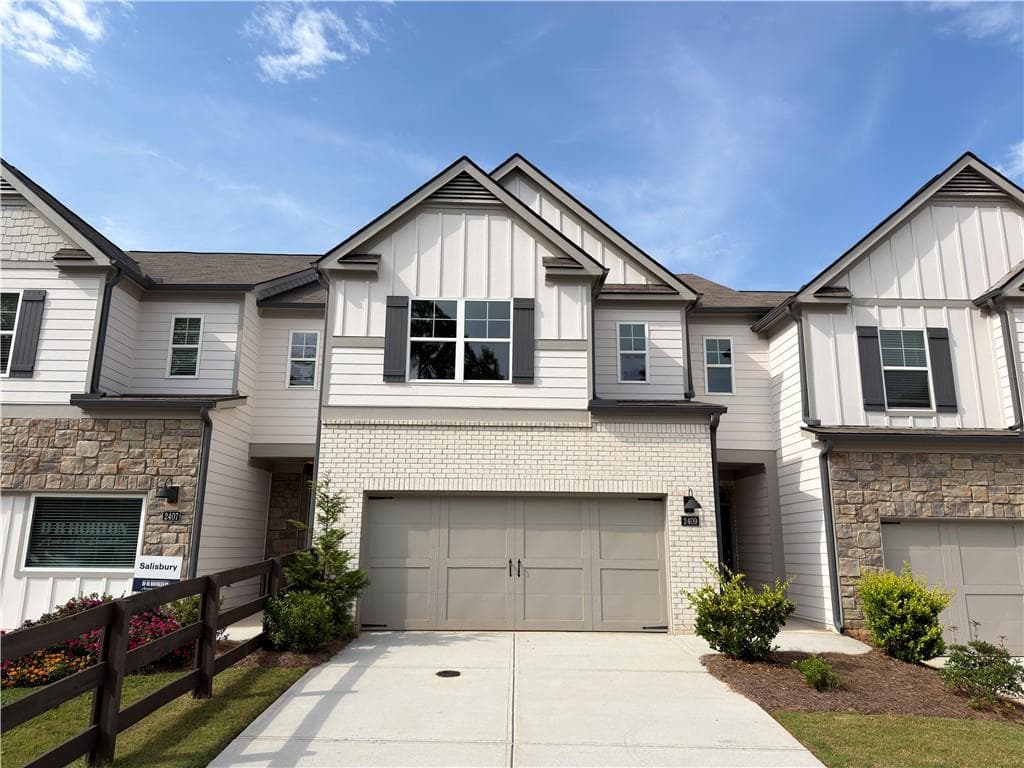 3 bedroom, 3 bathroom, 2,026 sq ft townhouse for sale at 2409 Bayberry Street, Acworth, GA 30101
