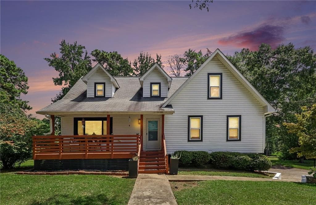 3 bedroom, 3 bathroom, 2,072 sq ft single family residence for sale at 8922 Western Pines Drive, Douglasville, GA 30134