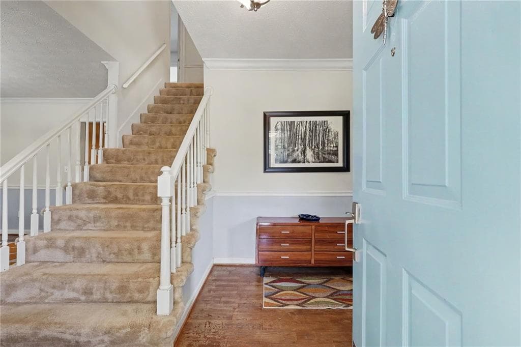 3 bedroom, 3 bathroom, 2,072 sq ft single family residence for sale at 8922 Western Pines Drive, Douglasville, GA 30134 — photo 6