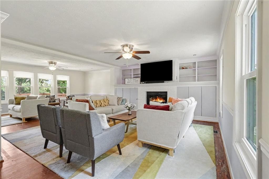 3 bedroom, 3 bathroom, 2,072 sq ft single family residence for sale at 8922 Western Pines Drive, Douglasville, GA 30134 — photo 9