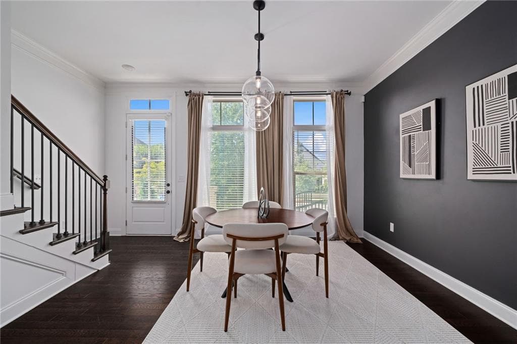 3 bedroom, 4 bathroom, 2,358 sq ft townhouse for sale at 3908 Danube Lane, Atlanta, GA 30339 — photo 3