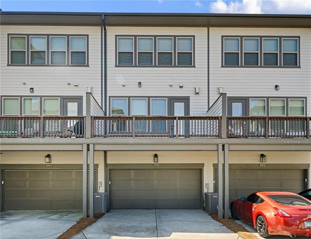 3 bedroom, 4 bathroom, 2,358 sq ft townhouse for sale at 3908 Danube Lane, Atlanta, GA 30339 — photo 10