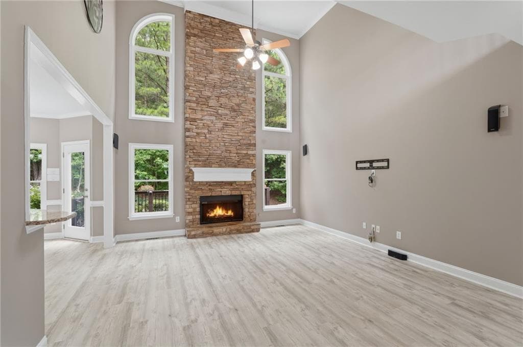 5 bedroom, 5 bathroom, 4,217 sq ft single family residence for sale at 4305 Ashworth Dr, Cumming, GA 30040 — photo 7