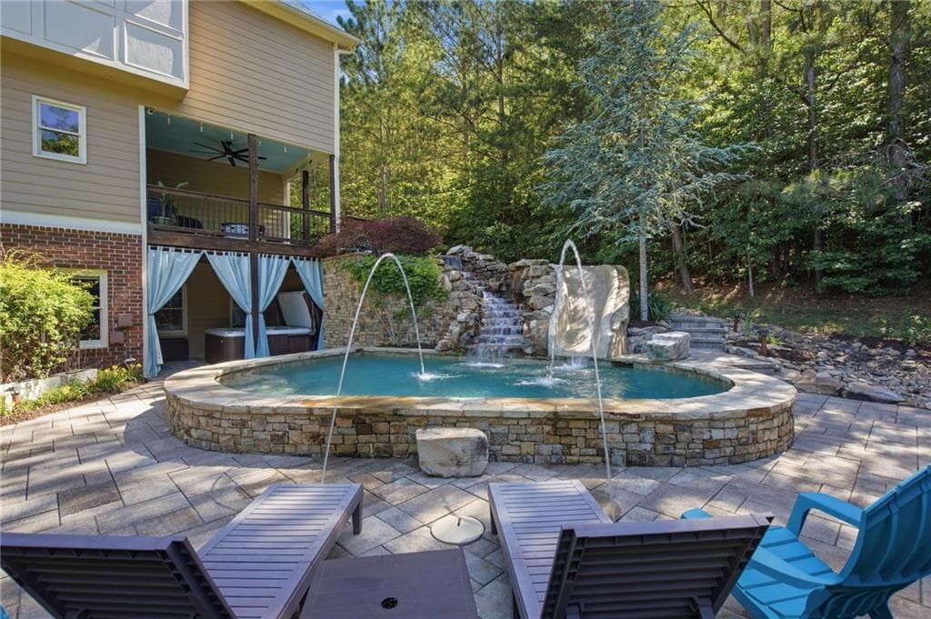 5 bedroom, 5 bathroom, 4,217 sq ft single family residence for sale at 4305 Ashworth Dr, Cumming, GA 30040 — photo 3