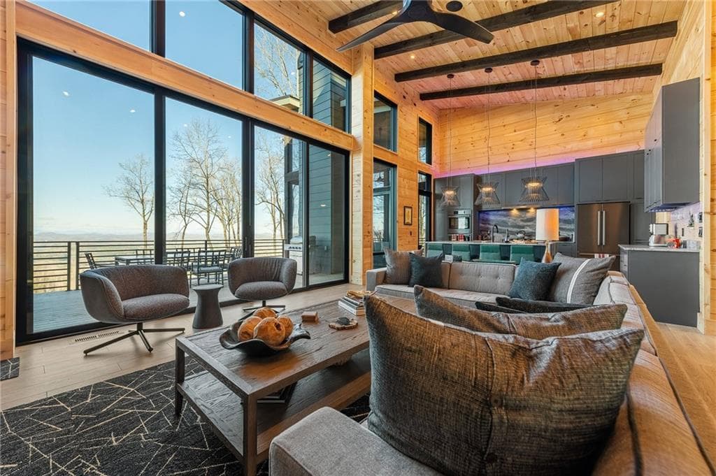 4 bedroom, 5 bathroom, 4,288 sq ft single family residence for sale at 970 Lakeview Drive, Blue Ridge, GA 30513 — photo 10