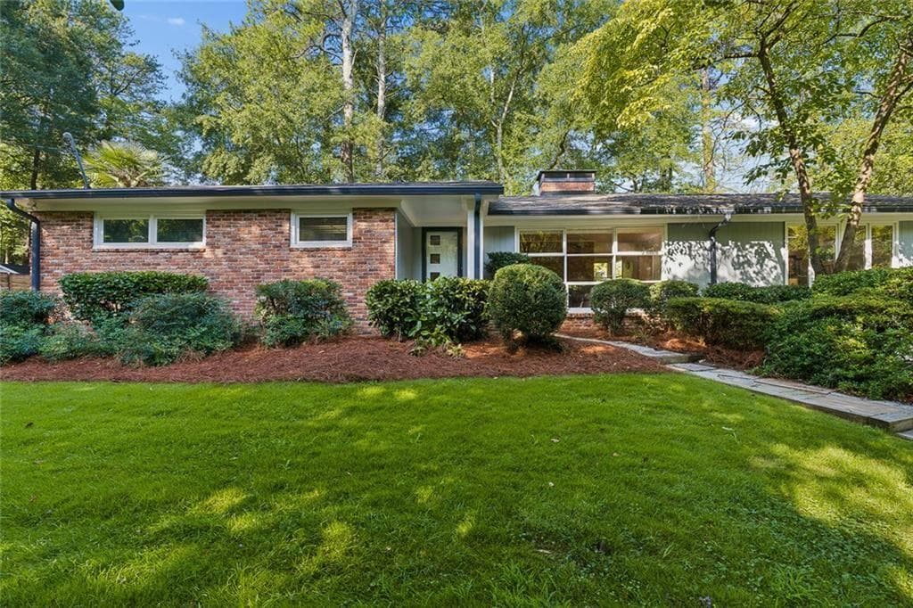 3 bedroom, 2 bathroom, 1,941 sq ft single family residence under contract at 774 Briar Park Court, Atlanta, GA 30306
