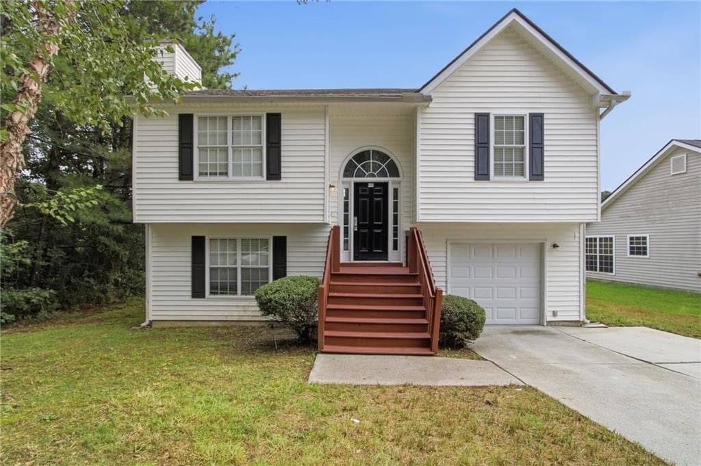 3 bedroom, 2 bathroom, 1,990 sq ft single family residence under contract at 445 Buffington Drive, Union City, GA 30291