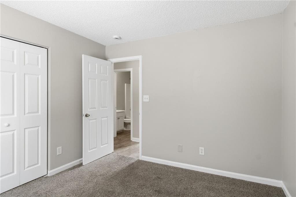 3 bedroom, 2 bathroom, 1,990 sq ft single family residence under contract at 445 Buffington Drive, Union City, GA 30291 — photo 10
