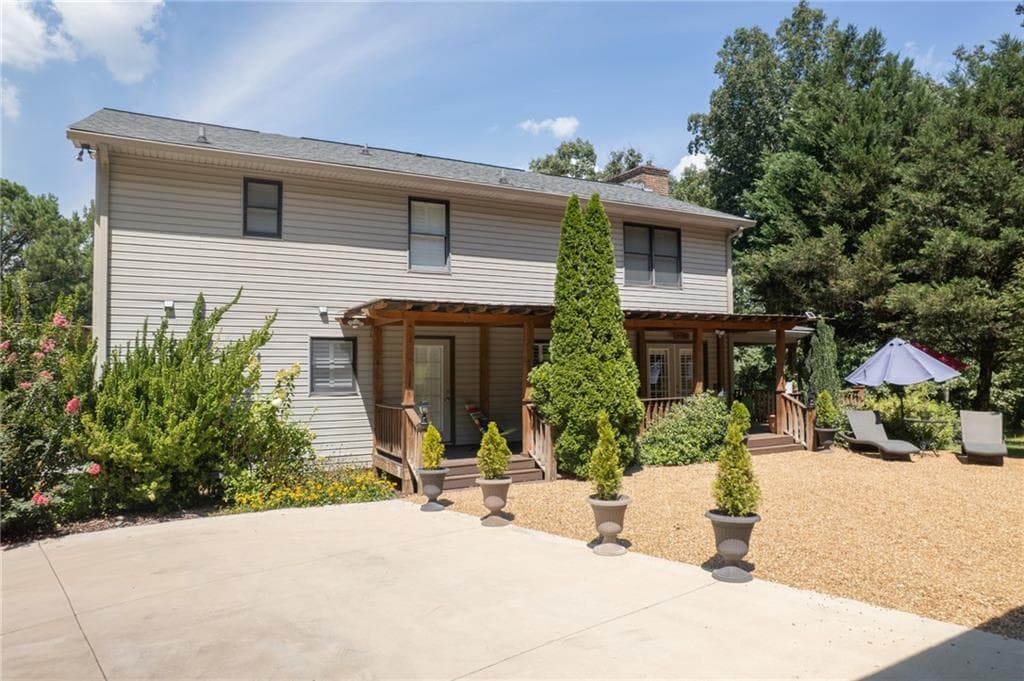 4 bedroom, 5 bathroom, 3,374 sq ft single family residence for sale at 291 Youngs Mill Road, Kingston, GA 30145 — photo 4