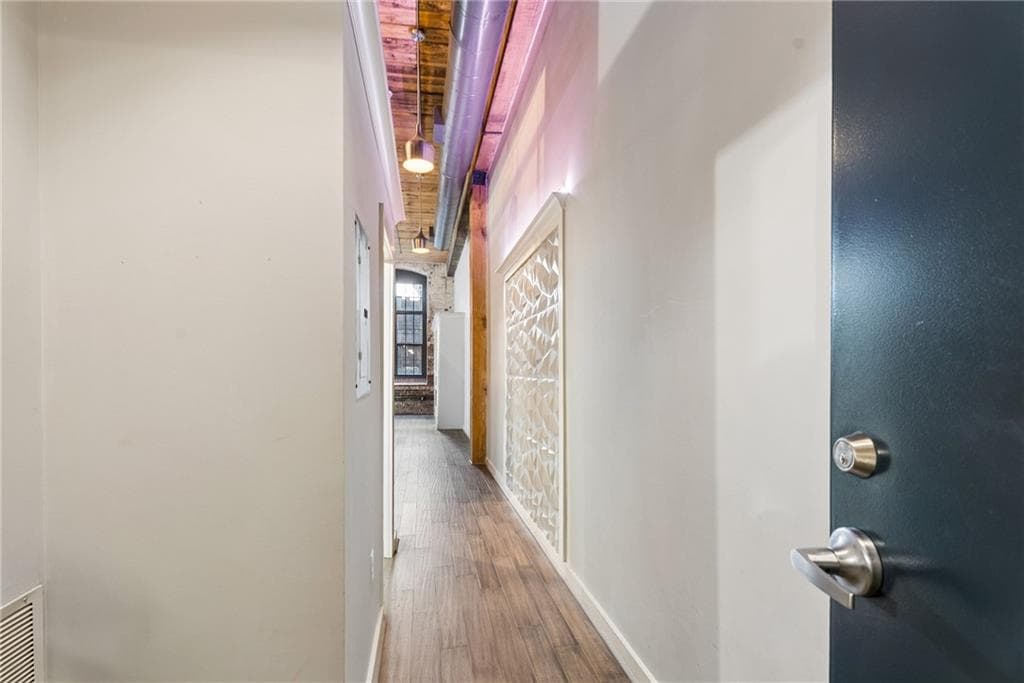 1 bedroom, 1 bathroom, 1,003 sq ft condominium for sale at 170 Boulevard 120H, Atlanta, GA 30312 — photo 5