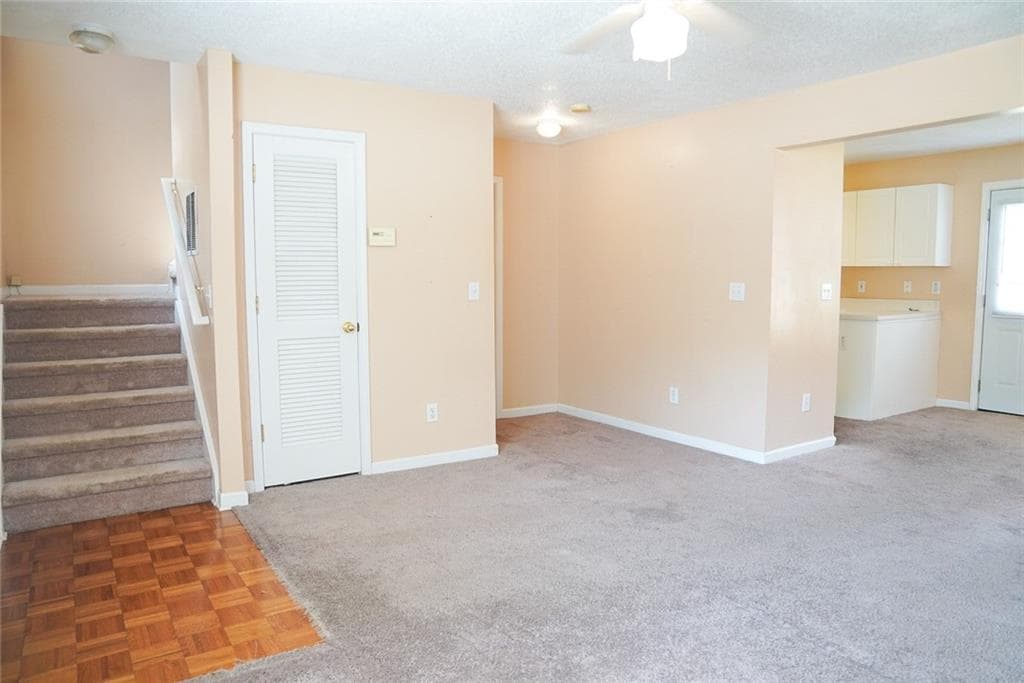 2 bedroom, 3 bathroom, 1,150 sq ft single family residence for sale at 300 Goldenrod Drive, Stockbridge, GA 30281 — photo 6