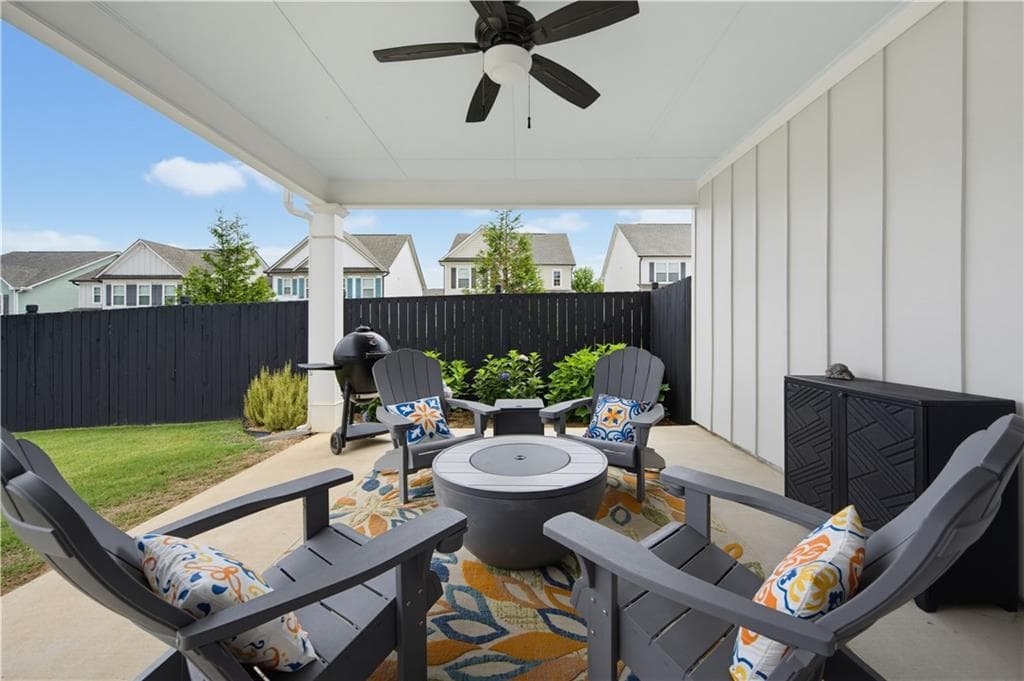 4 bedroom, 3 bathroom, 2,771 sq ft single family residence under contract at 5115 Park Haven Drive, Flowery Branch, GA 30542 — photo 4