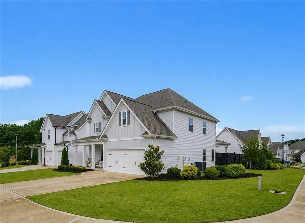 4 bedroom, 3 bathroom, 2,771 sq ft single family residence under contract at 5115 Park Haven Drive, Flowery Branch, GA 30542 — photo 5