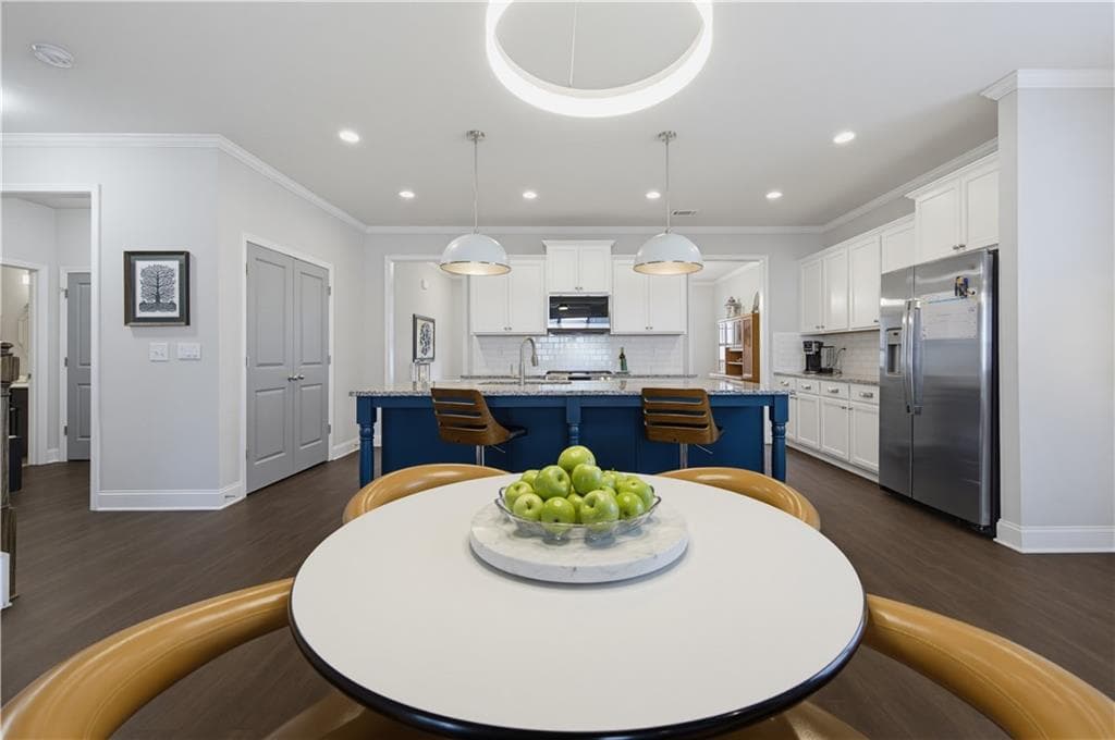 4 bedroom, 3 bathroom, 2,771 sq ft single family residence under contract at 5115 Park Haven Drive, Flowery Branch, GA 30542 — photo 9