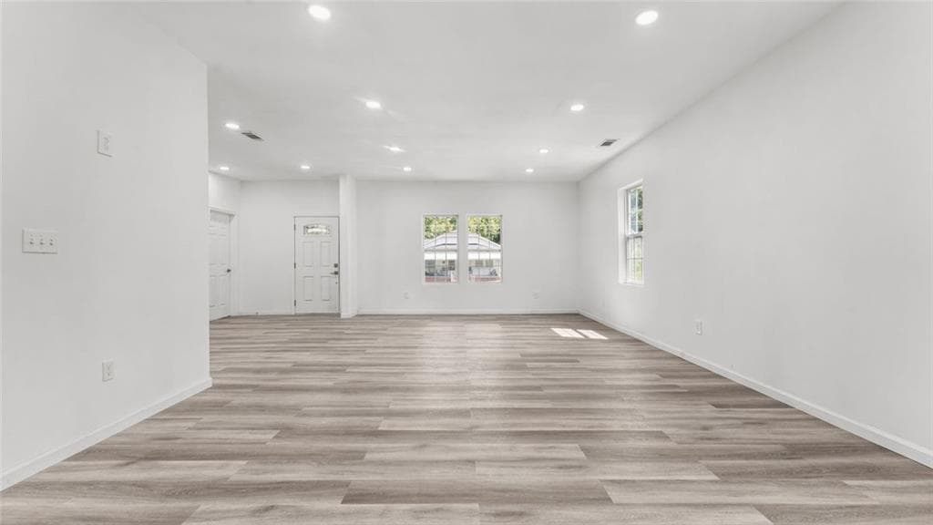 5 bedroom, 3 bathroom, 2,700 sq ft single family residence for sale at 13 N Blanche Avenue, Rome, GA 30161 — photo 6