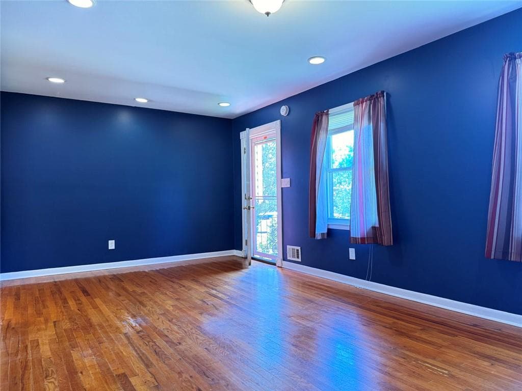 3 bedroom, 2 bathroom, 1,608 sq ft single family residence under contract at 6556 Wendell Circle, Morrow, GA 30281 — photo 4