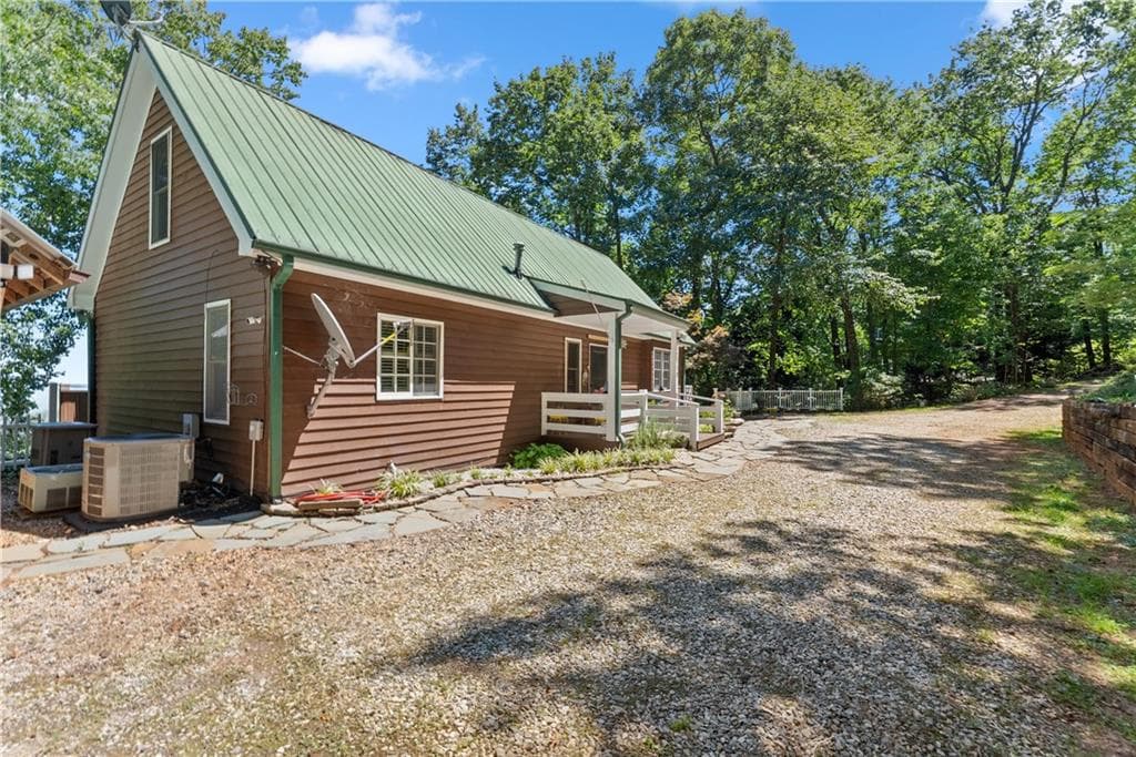 3 bedroom, 4 bathroom, 3,152 sq ft single family residence for sale at 110 Yonah View, Dahlonega, GA 30533 — photo 10
