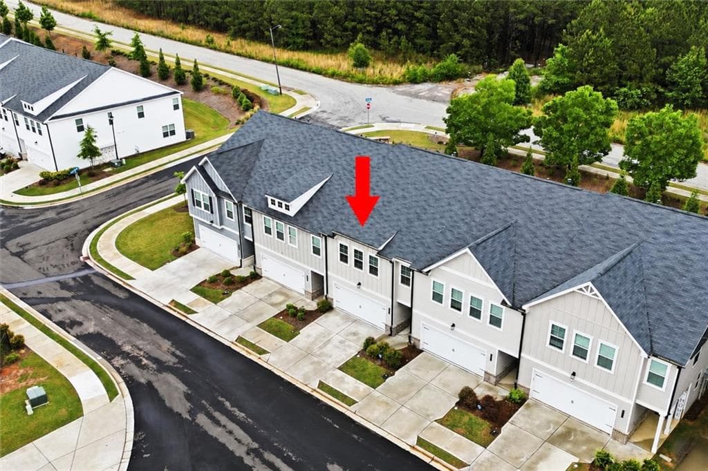 3 bedroom, 3 bathroom, 2,301 sq ft townhouse for sale at 230 Point Place Drive, Loganville, GA 30052