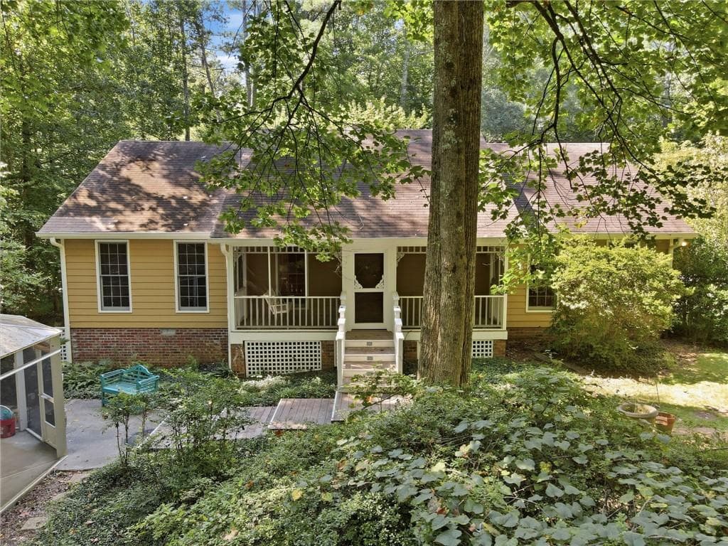 3 bedroom, 2 bathroom, 1,630 sq ft single family residence for sale at 724 Clarke Trail, Dacula, GA 30019 — photo 2