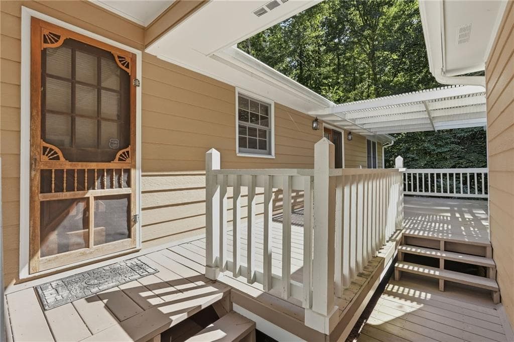 3 bedroom, 2 bathroom, 1,630 sq ft single family residence for sale at 724 Clarke Trail, Dacula, GA 30019 — photo 5