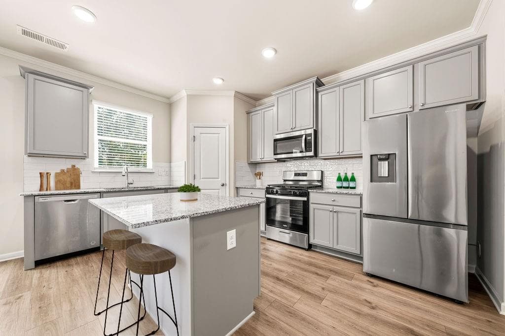 4 bedroom, 3 bathroom, 2,280 sq ft single family residence for sale at 5065 Ivy Cottage Lane, Austell, GA 30106 — photo 4