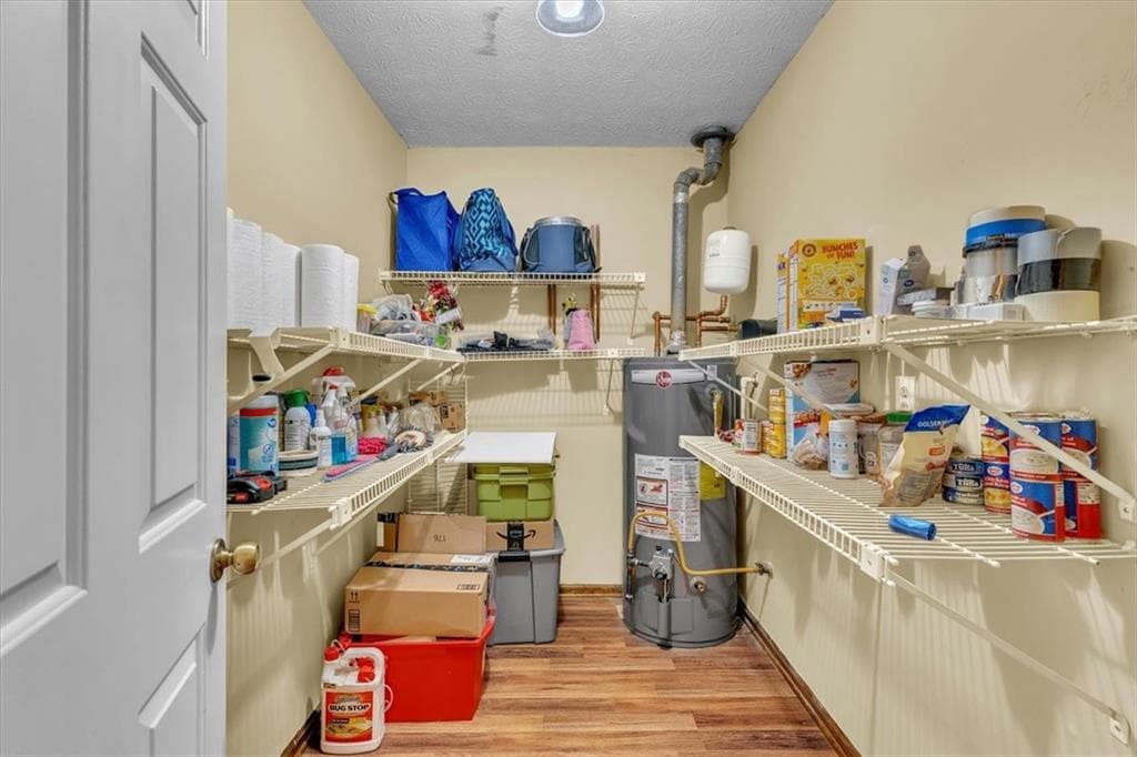 3 bedroom, 2 bathroom, 1,554 sq ft single family residence for sale at 4800 Kensington Lane, Conyers, GA 30094 — photo 7