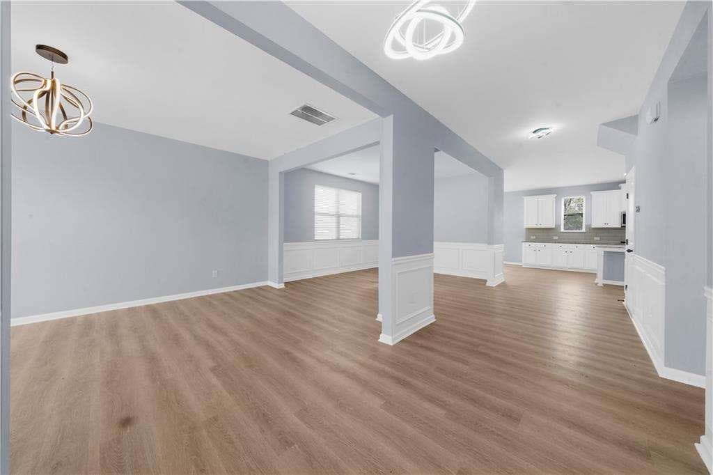 5 bedroom, 4 bathroom, 5,736 sq ft single family residence for rent at 5435 Mirror Lake Drive, Cumming, GA 30028 for $3,800 a month — photo 5