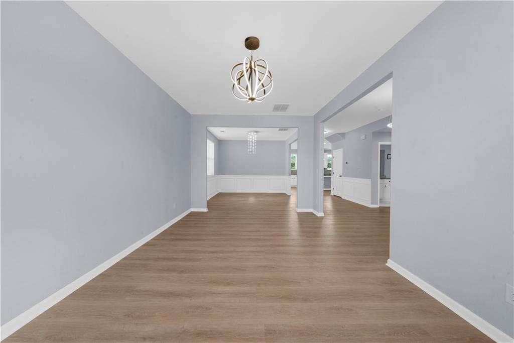5 bedroom, 4 bathroom, 5,736 sq ft single family residence for rent at 5435 Mirror Lake Drive, Cumming, GA 30028 for $3,800 a month — photo 7