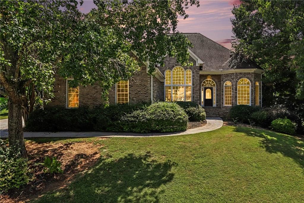 5 bedroom, 3 bathroom, 2,940 sq ft single family residence for sale at 2697 Mayfield Drive, Lawrenceville, GA 30043 — photo 2