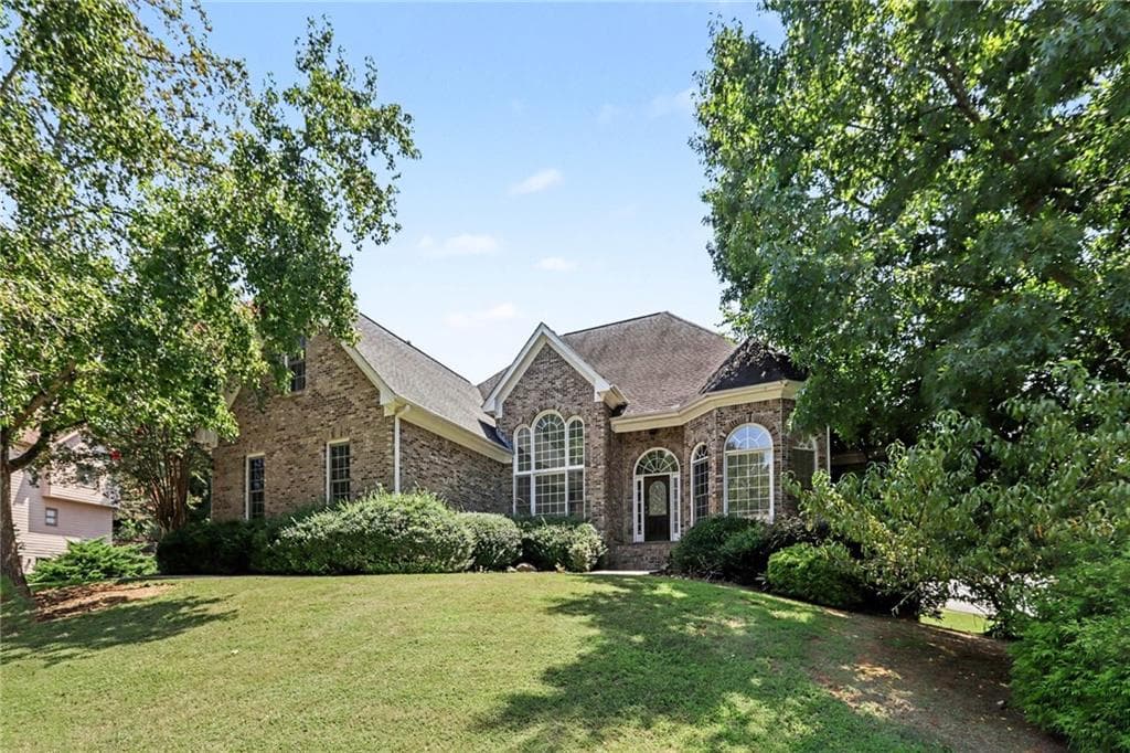 5 bedroom, 3 bathroom, 2,940 sq ft single family residence for sale at 2697 Mayfield Drive, Lawrenceville, GA 30043 — photo 4
